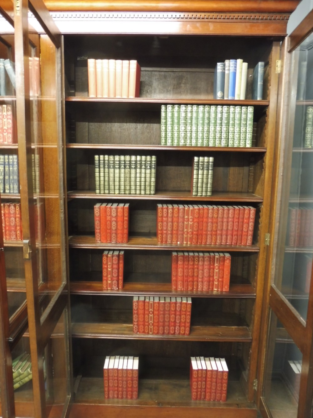 VERY LARGE VICTORIAN MAHOGANY GLAZED BOOKCASE View XVI