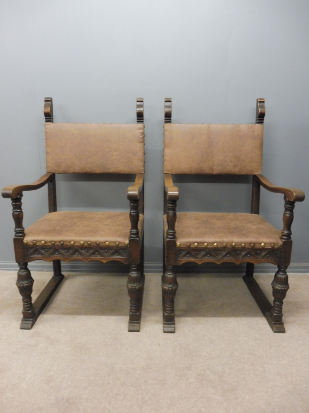 SIX  CARVED OAK BARONIAL STYLE DINING CHAIRS CIRCA 1900 View XI