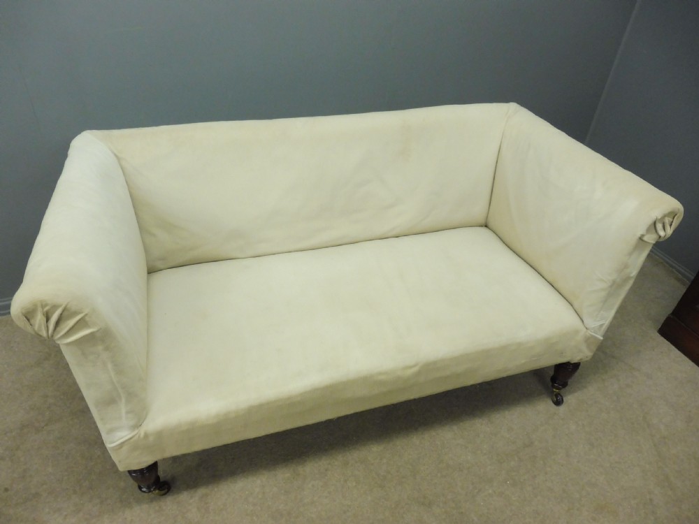 SMALL VICTORIAN PERIOD BOX SHAPED SOFA CIRCA 1890 View VIII