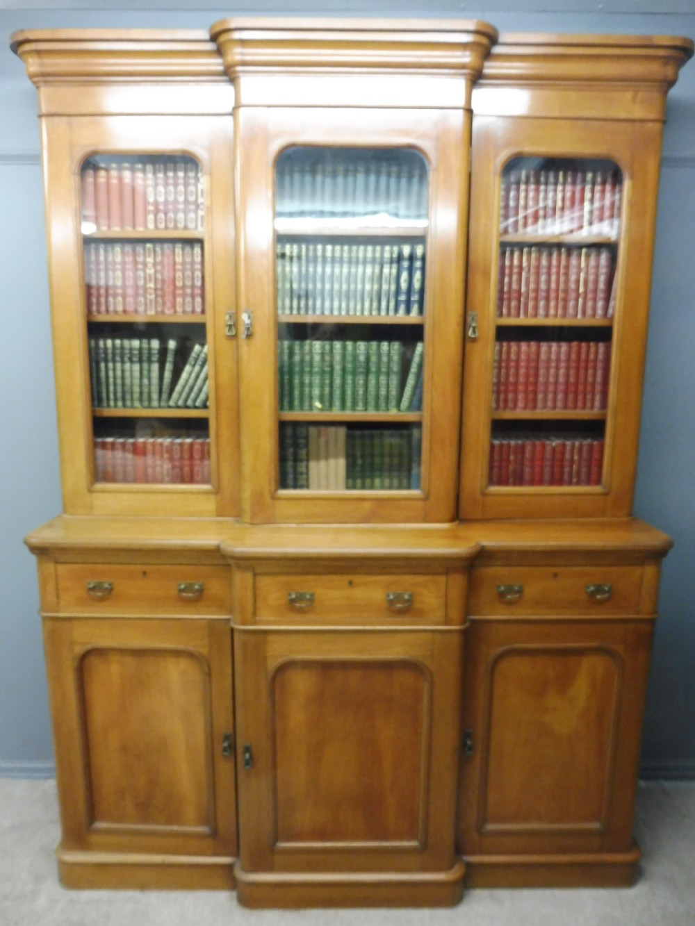 VICTORIAN MAHOGANY BREAKFRONT BOOKCASE View II