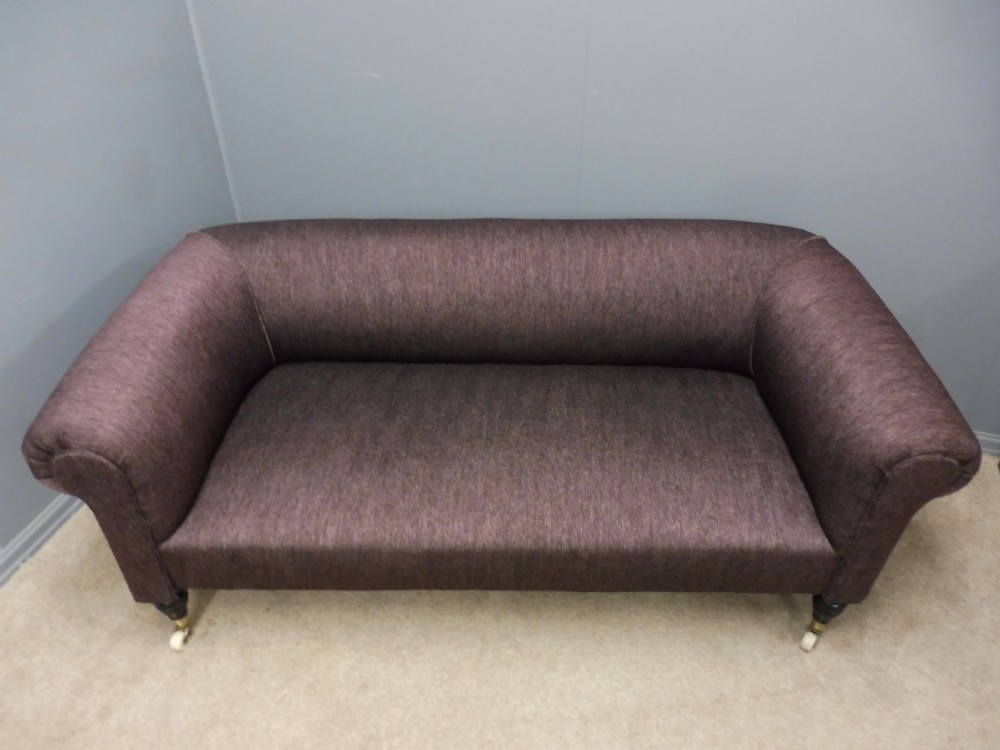 VICTORIAN CHESTERFIELD SOFA  View IV