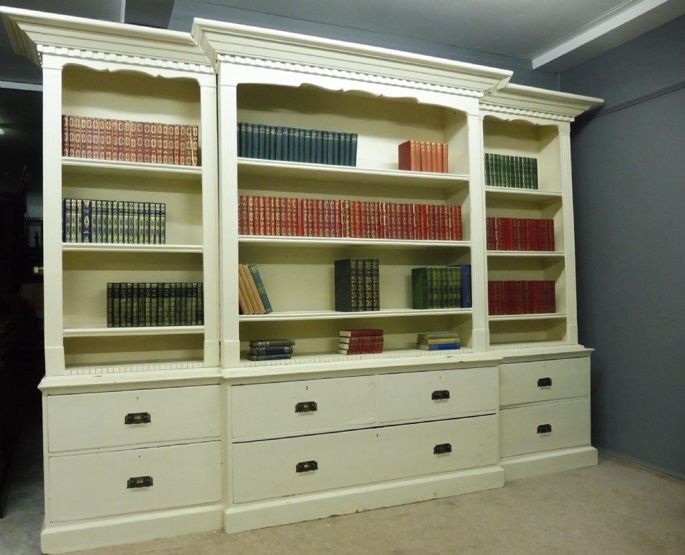 LARGE VICTORIAN PAINTED PINE BOOKCASE View IV