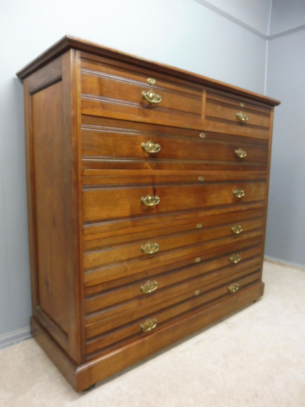LARGE VICTORIAN WALNUT CHEST OF DRAWERS View II