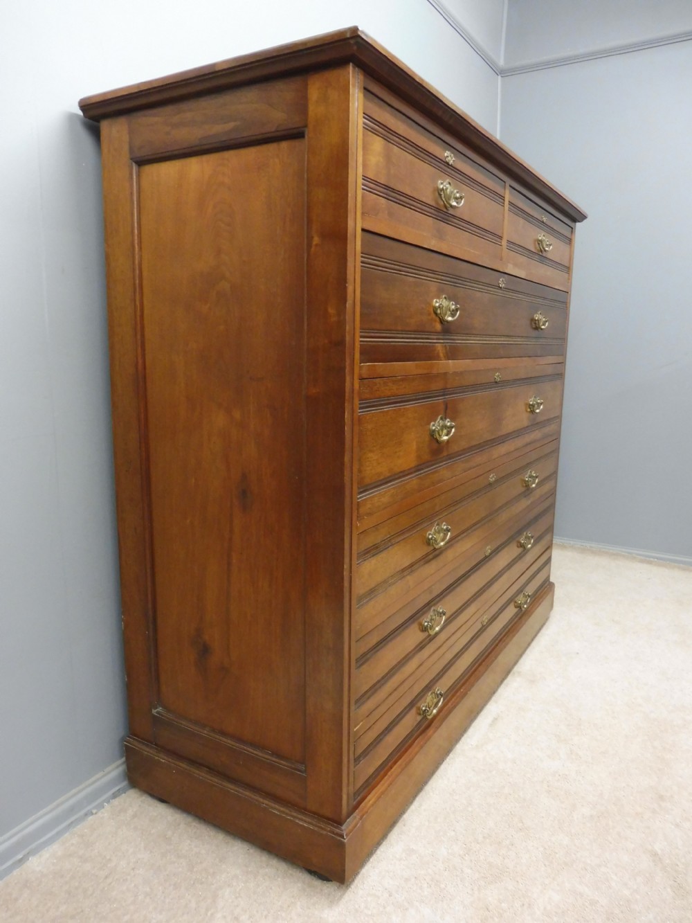 LARGE VICTORIAN WALNUT CHEST OF DRAWERS View V