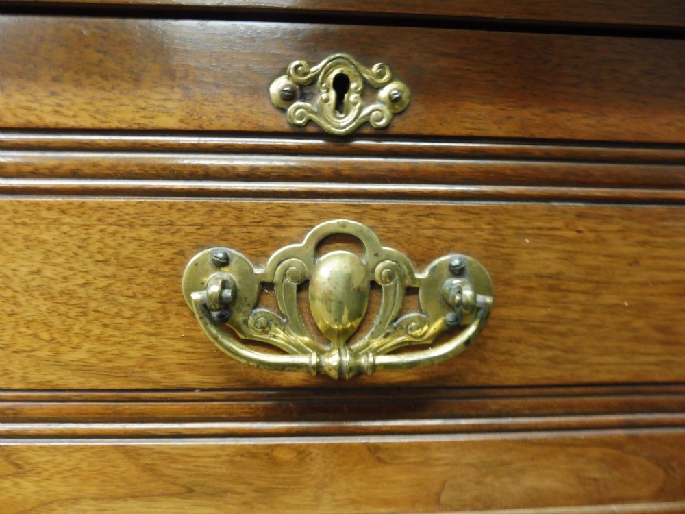 LARGE VICTORIAN WALNUT CHEST OF DRAWERS View VIII