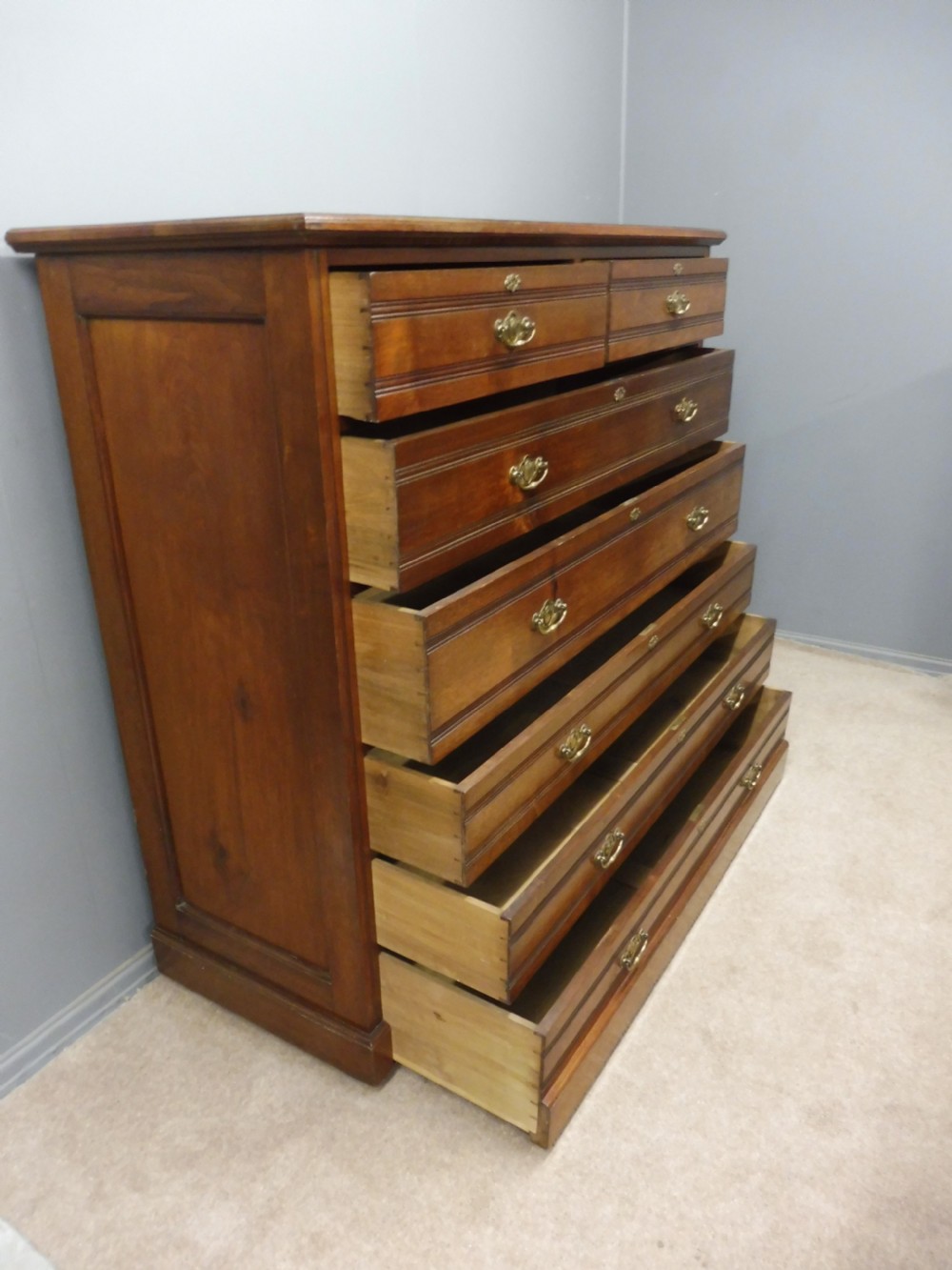 LARGE VICTORIAN WALNUT CHEST OF DRAWERS View X