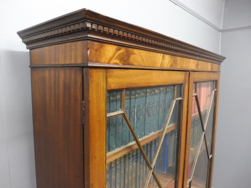 EDWARDIAN MAHOGANY GLASS FRONTED BOOKCASE View IV