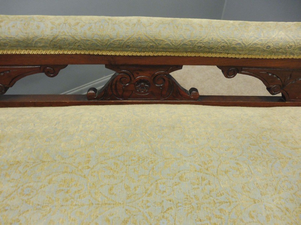 LATE VICTORIAN WALNUT CHAISE LONG IN EXCELLENT CONDITION View IX