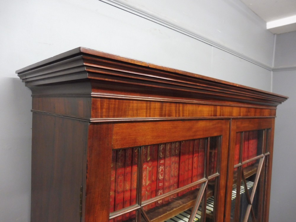 19TH CENTURY MAHOGANY BOOKCASE View VI