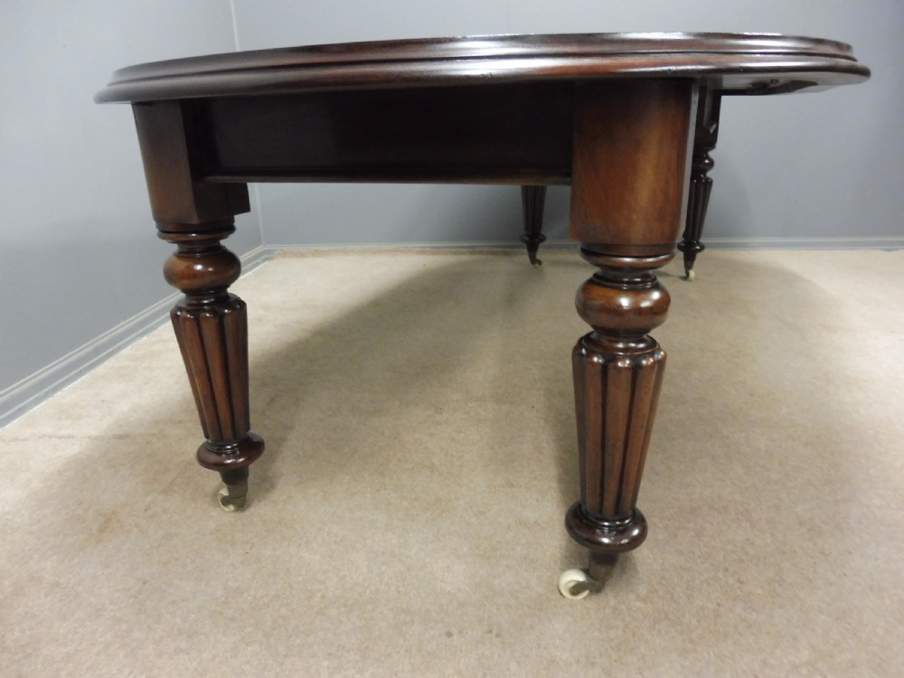 VICTORIAN MID 19TH CENTURY MAHOGANY EXTENDING DINING TABLE SEATS 8 View IV