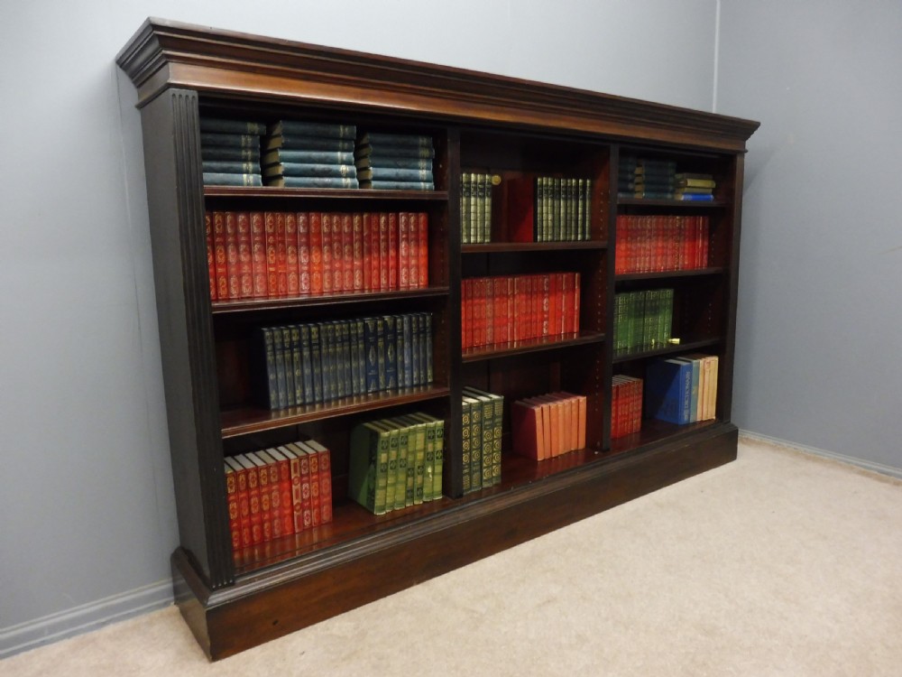 SUBSTANTIAL VICTORIAN MAHOGANY BOOKCASE View IV