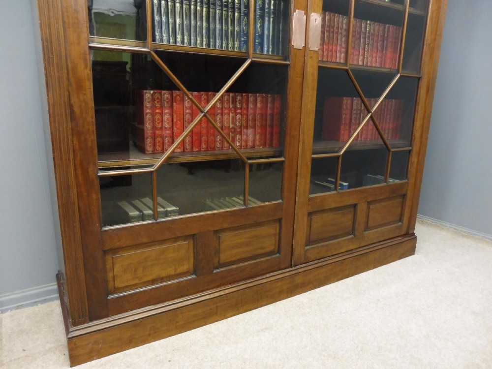 LARGE DEEP MAHOGANY BOOKCASE View V