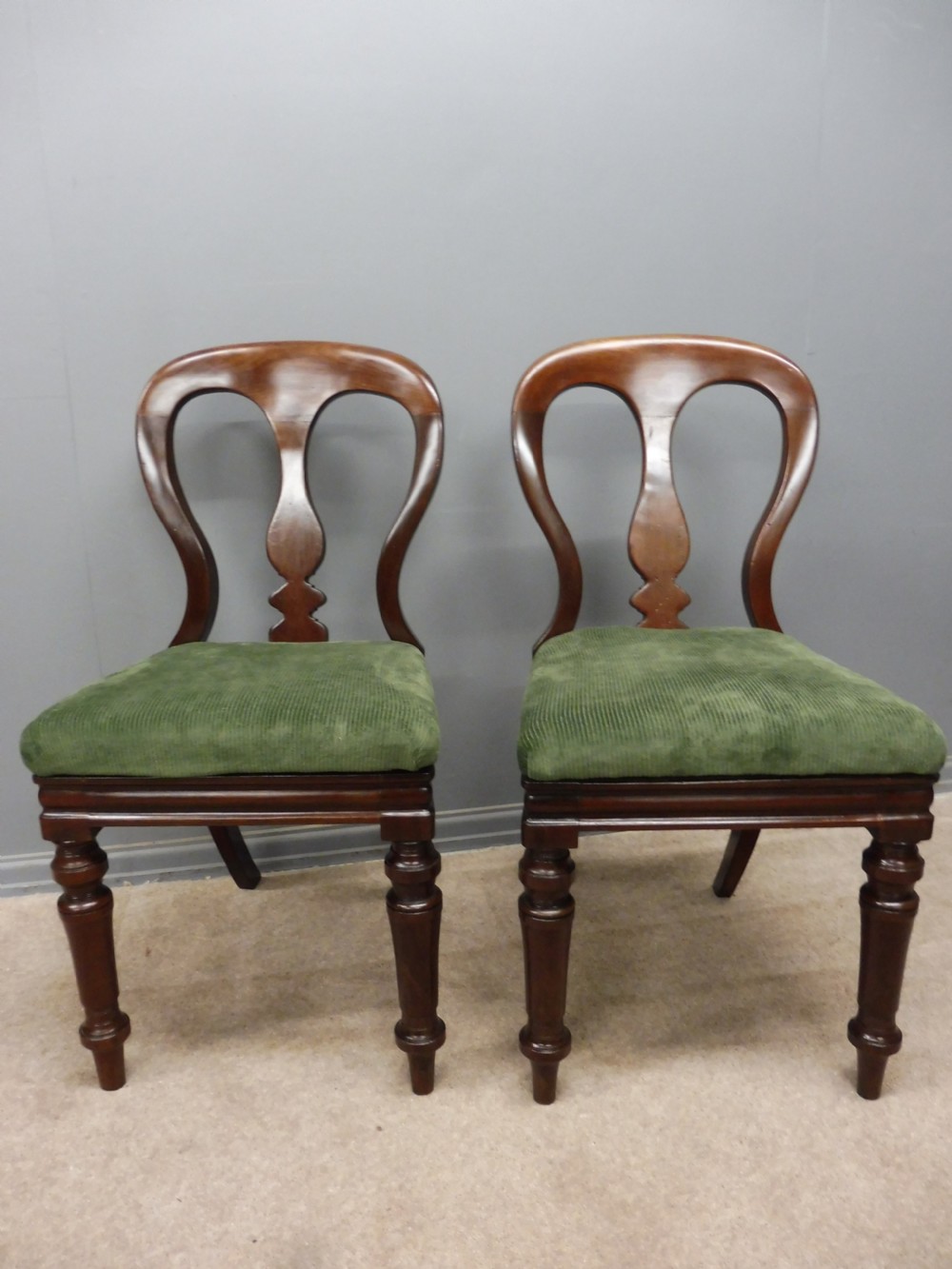 SET OF TEN VICTORIAN BALLOON BACK DINING CHAIR  View IV