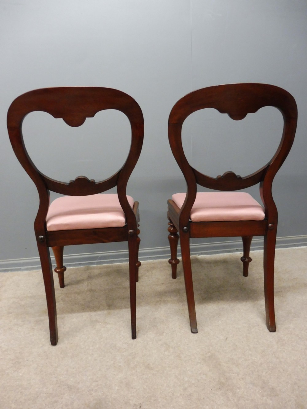 SET OF 8 ANTIQUE VICTORIAN BALLOON BACK DINING CHAIRS CIRCA 1870 View VII