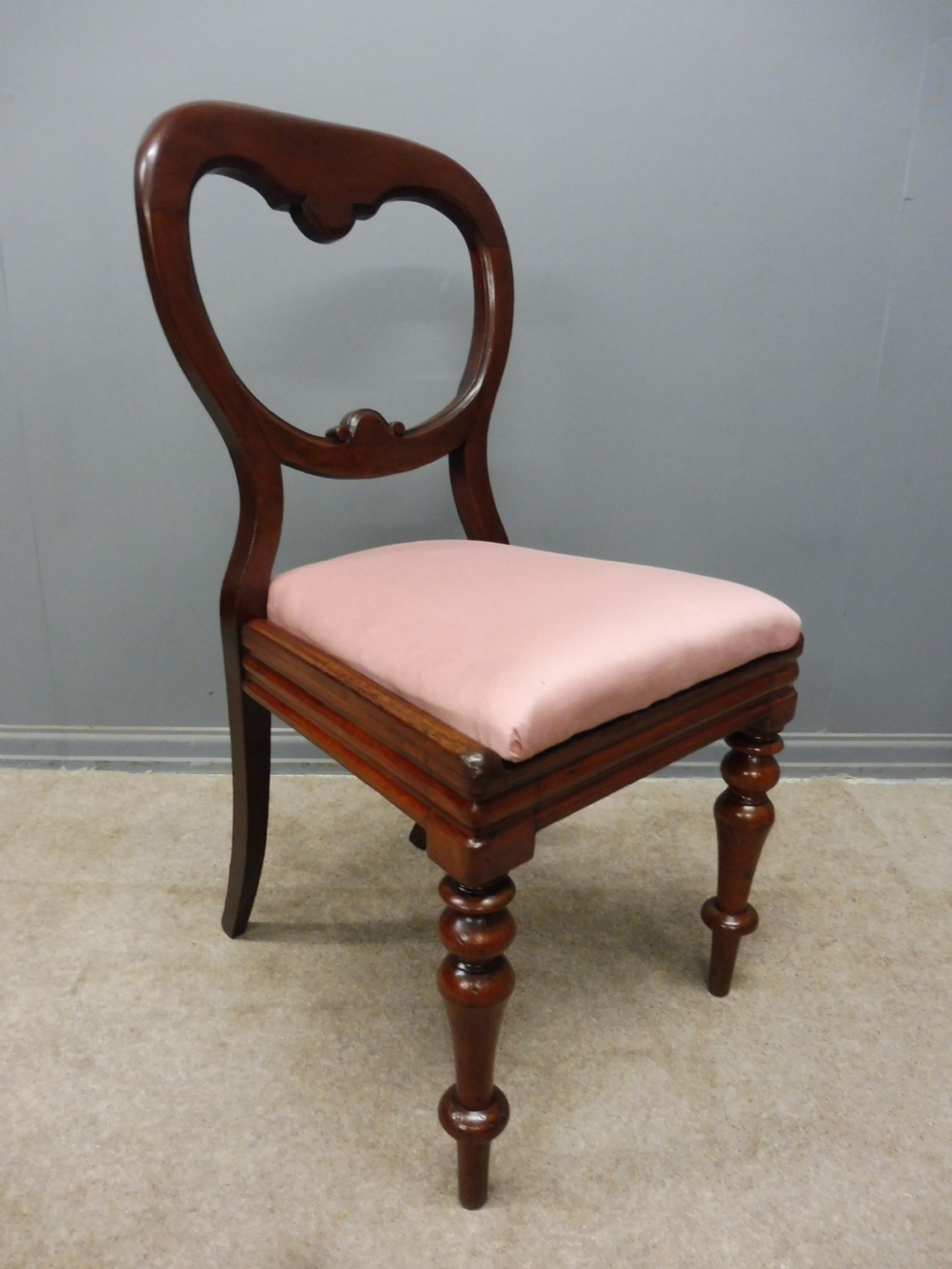SET OF 8 ANTIQUE VICTORIAN BALLOON BACK DINING CHAIRS CIRCA 1870 View IX