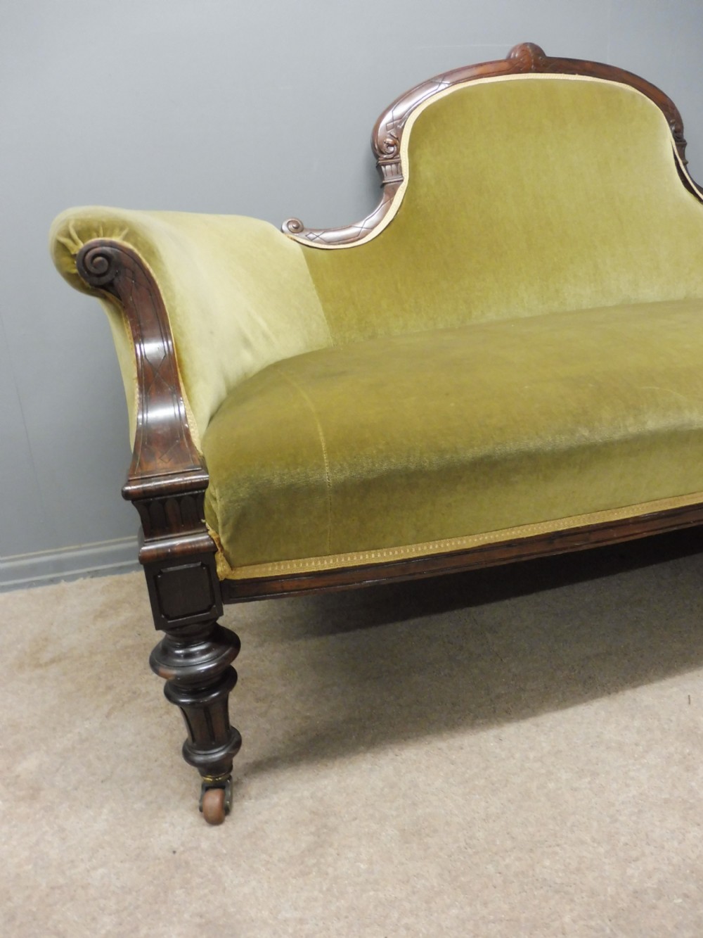ANTIQUE VICTORIAN ROSEWOOD SHOWFRAME SOFA  View V