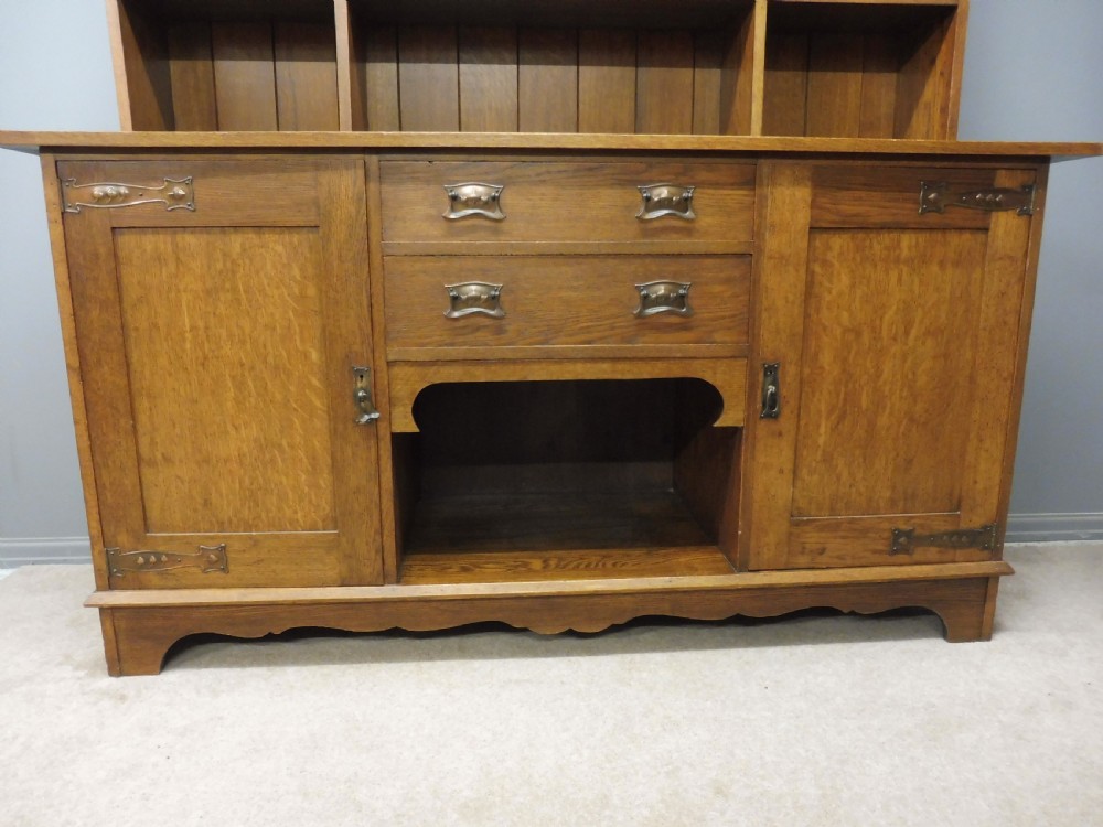 OAK ARTS AND CRAFTS DRESSER BY MAPLE AND CO View III