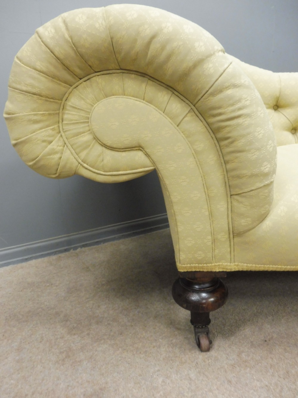 VICTORIAN CHAISE LONGUE SUMPTUOUSLY UPHOLSTERED IN PALE YELLOW View IV