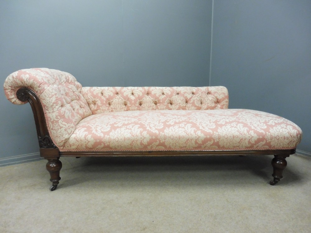 VICTORIAN MAHOGANY CHAISE LONGUE