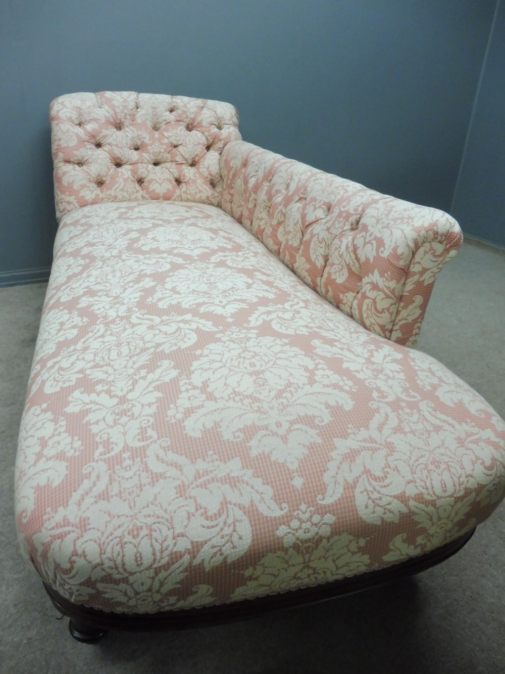 VICTORIAN MAHOGANY CHAISE LONGUE View VII
