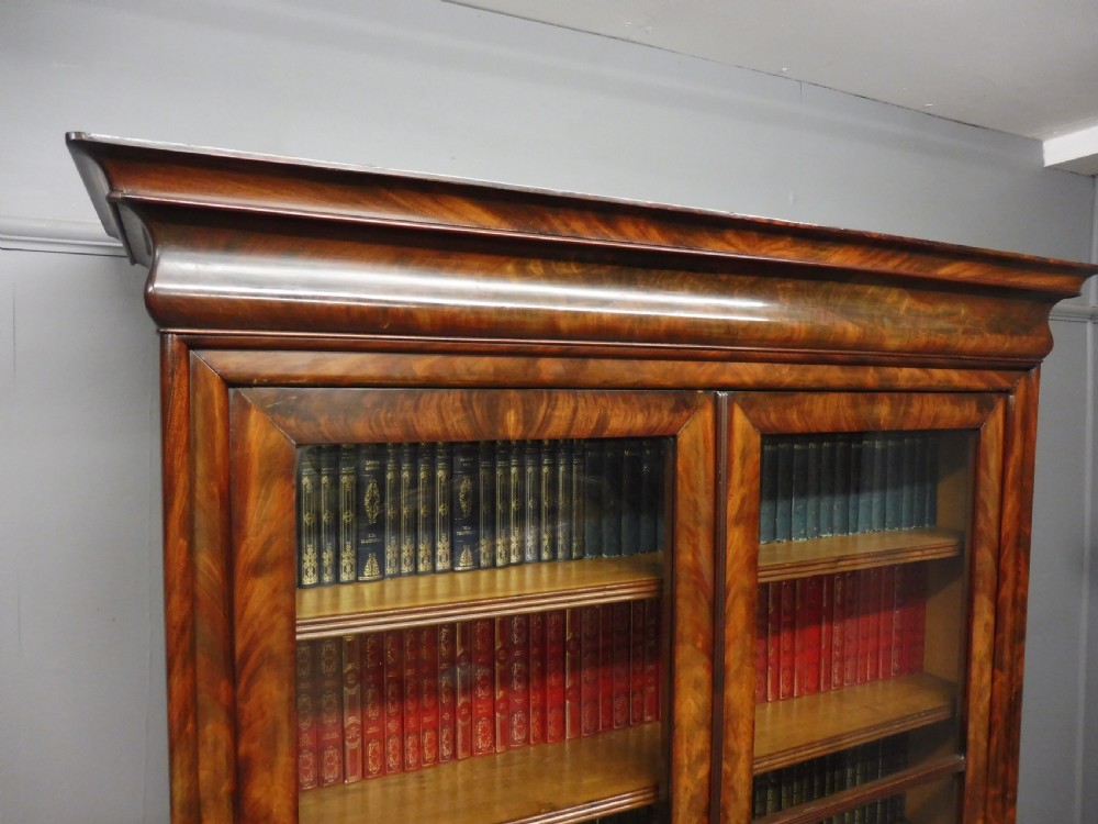 LARGE FRENCH 19TH CENTURY MAHOGANY BOOKCASE View IV