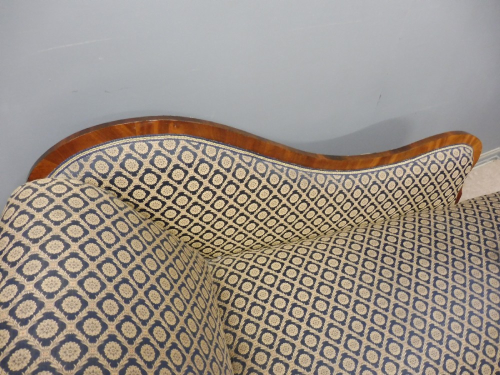 VICTORIAN MAHOGANY CHAISE LONGUE View VIII