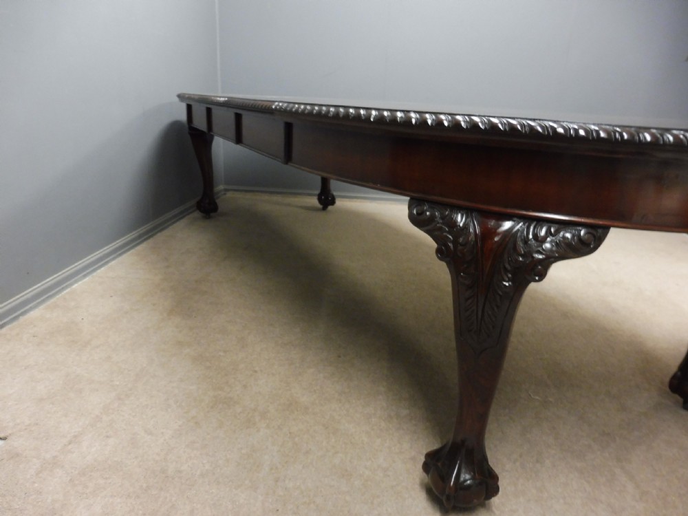 LARGE LATE VICTORIAN MAHOGANY 3 LEAF EXTENDING DINING TABLE View IX