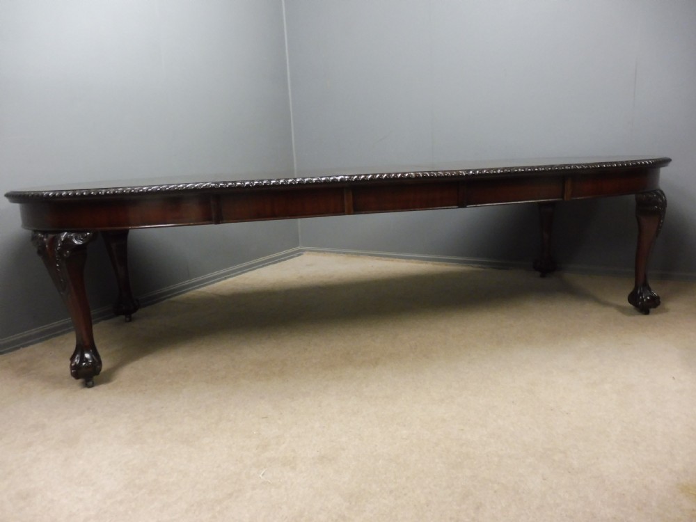 LARGE LATE VICTORIAN MAHOGANY 3 LEAF EXTENDING DINING TABLE View XIV