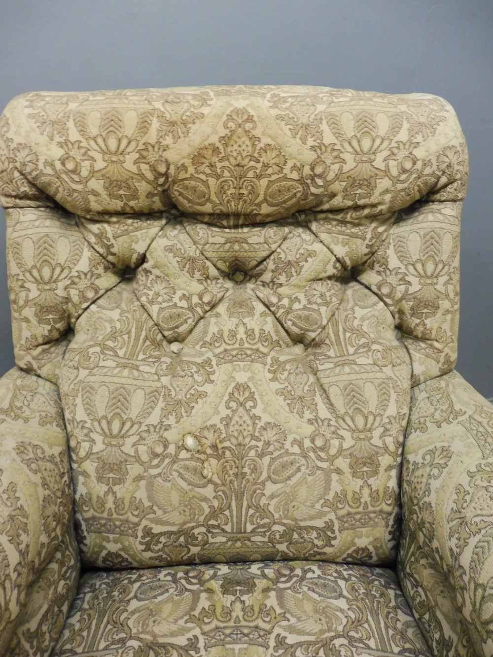 VICTORIAN WALNUT  HOWARD STYLE ARMCHAIR CIRCA 1880 View VII
