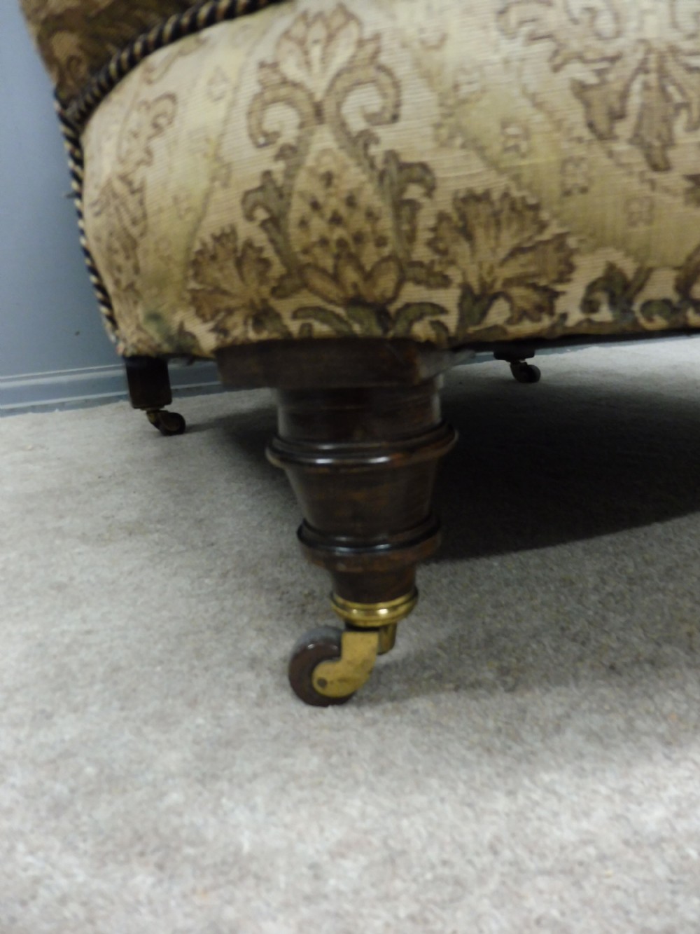 VICTORIAN WALNUT  HOWARD STYLE ARMCHAIR CIRCA 1880 View XI