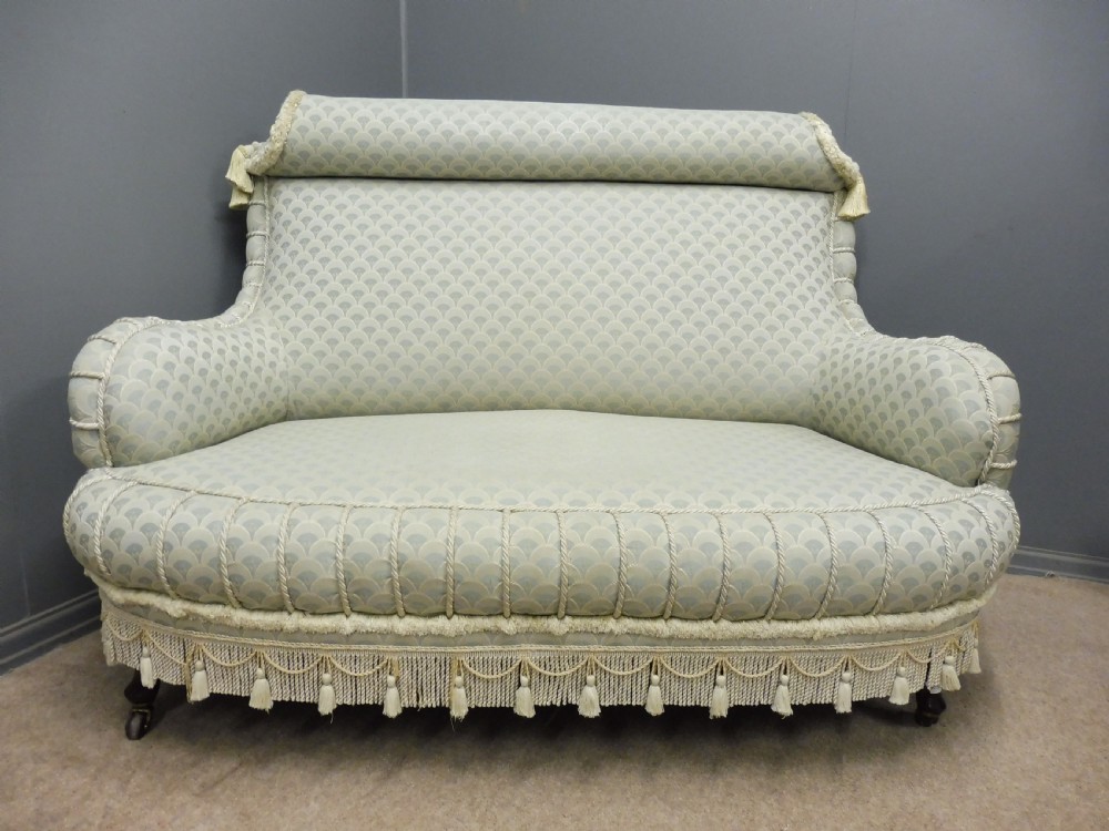 SUPERB QUALITY 19TH CENTURY VICTORIAN 3 PIECE SUITE View III