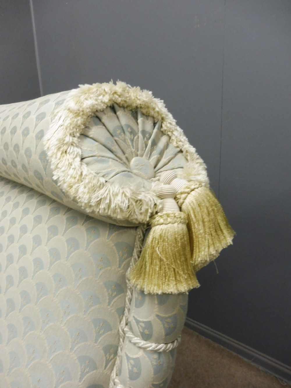 SUPERB QUALITY 19TH CENTURY VICTORIAN 3 PIECE SUITE View X