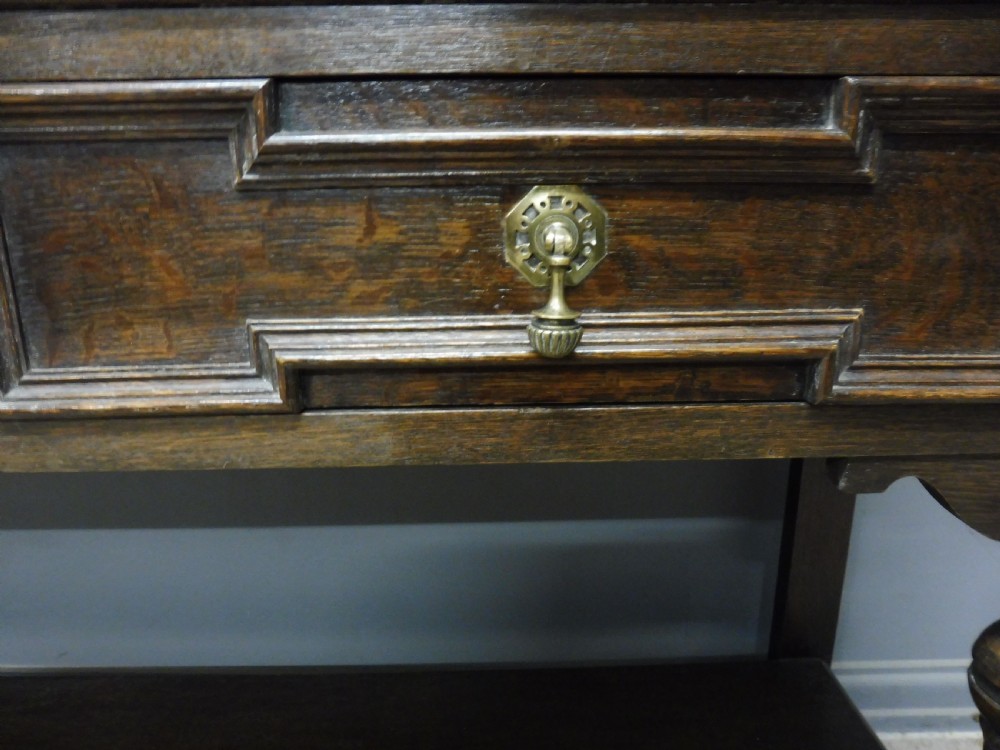 EDWARDIAN OAK BOOKCASE BY MAPLE AND CO View XII