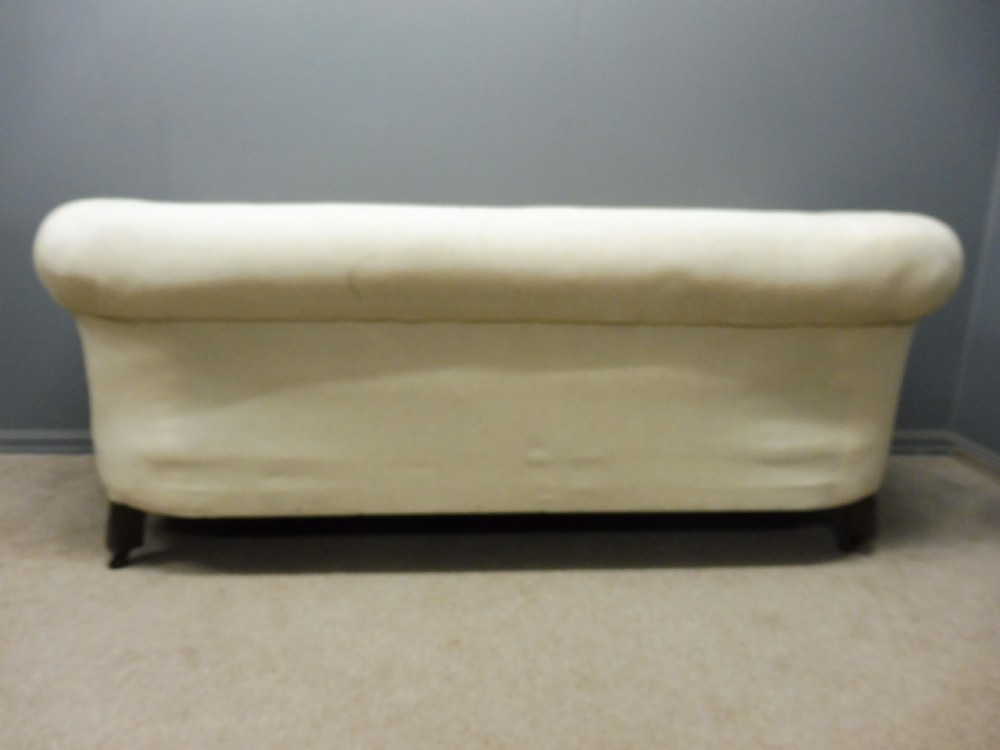 VICTORIAN CHESTERFIELD SOFA WITH OAK LEGS  View V