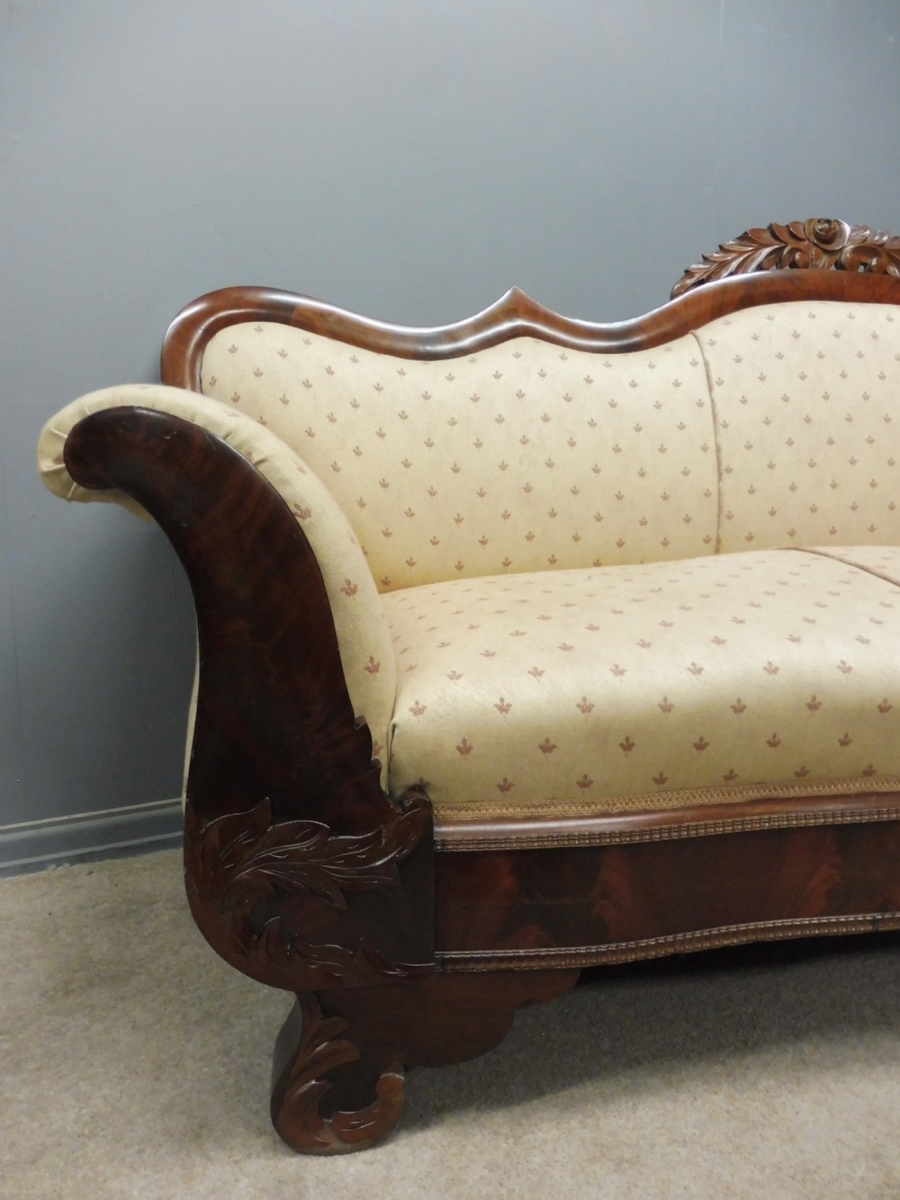 VICTORIAN PERIOD SCROLL END SOFA View VII