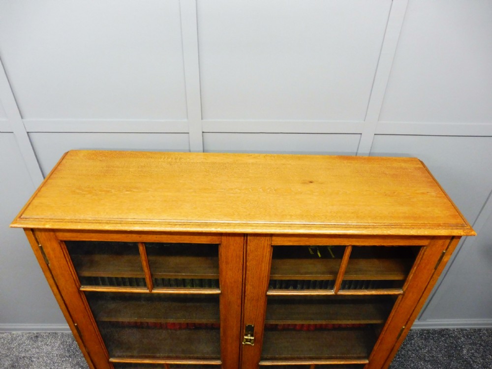 EDWARDIAN OAK BOOKCASE View V