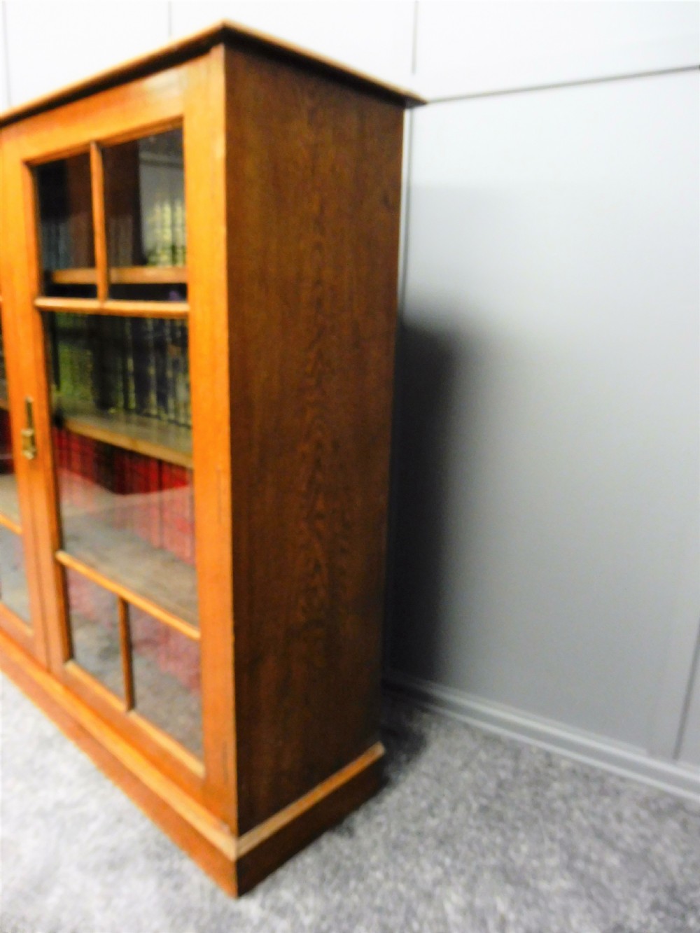 EDWARDIAN OAK BOOKCASE View VI