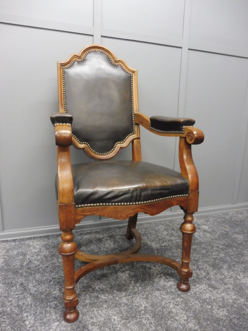 SET OF 8 EDWARDIAN OAK AND LEATHER DINING CHAIRS View XVI