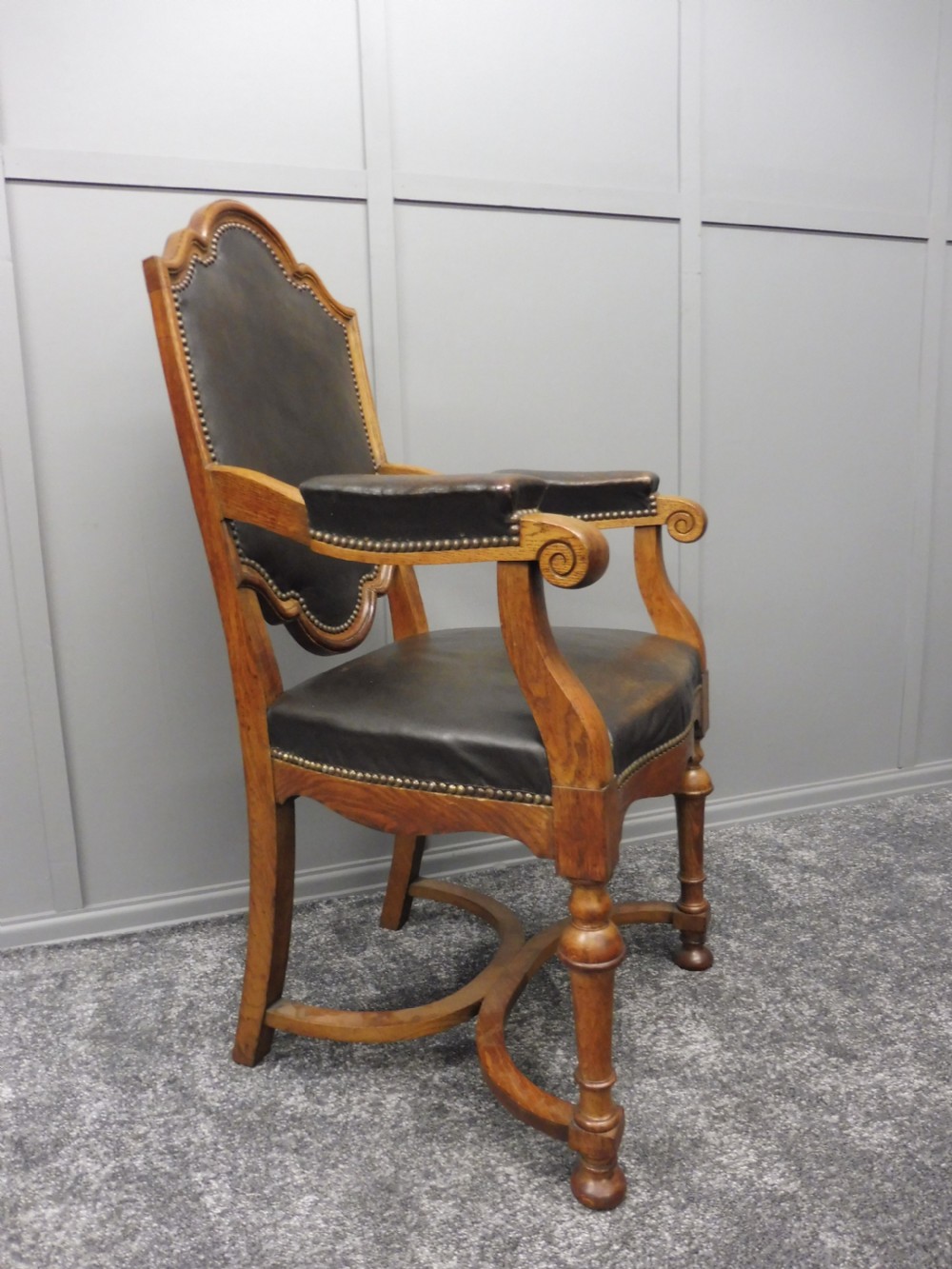 SET OF 8 EDWARDIAN OAK AND LEATHER DINING CHAIRS View XVII