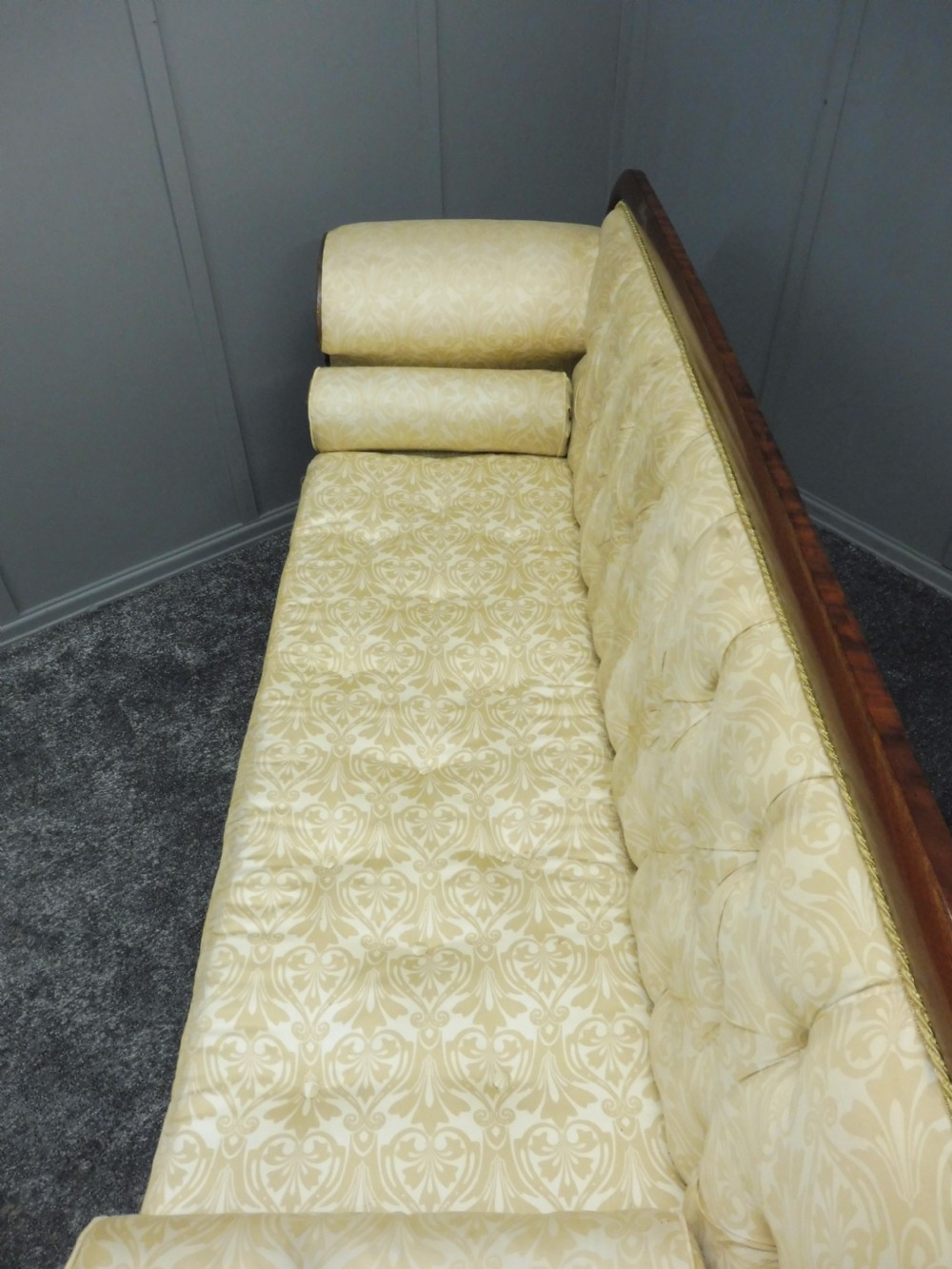 MID 19TH CENTURY COUNTRY HOUSE  SCROLL END SOFA  View IX