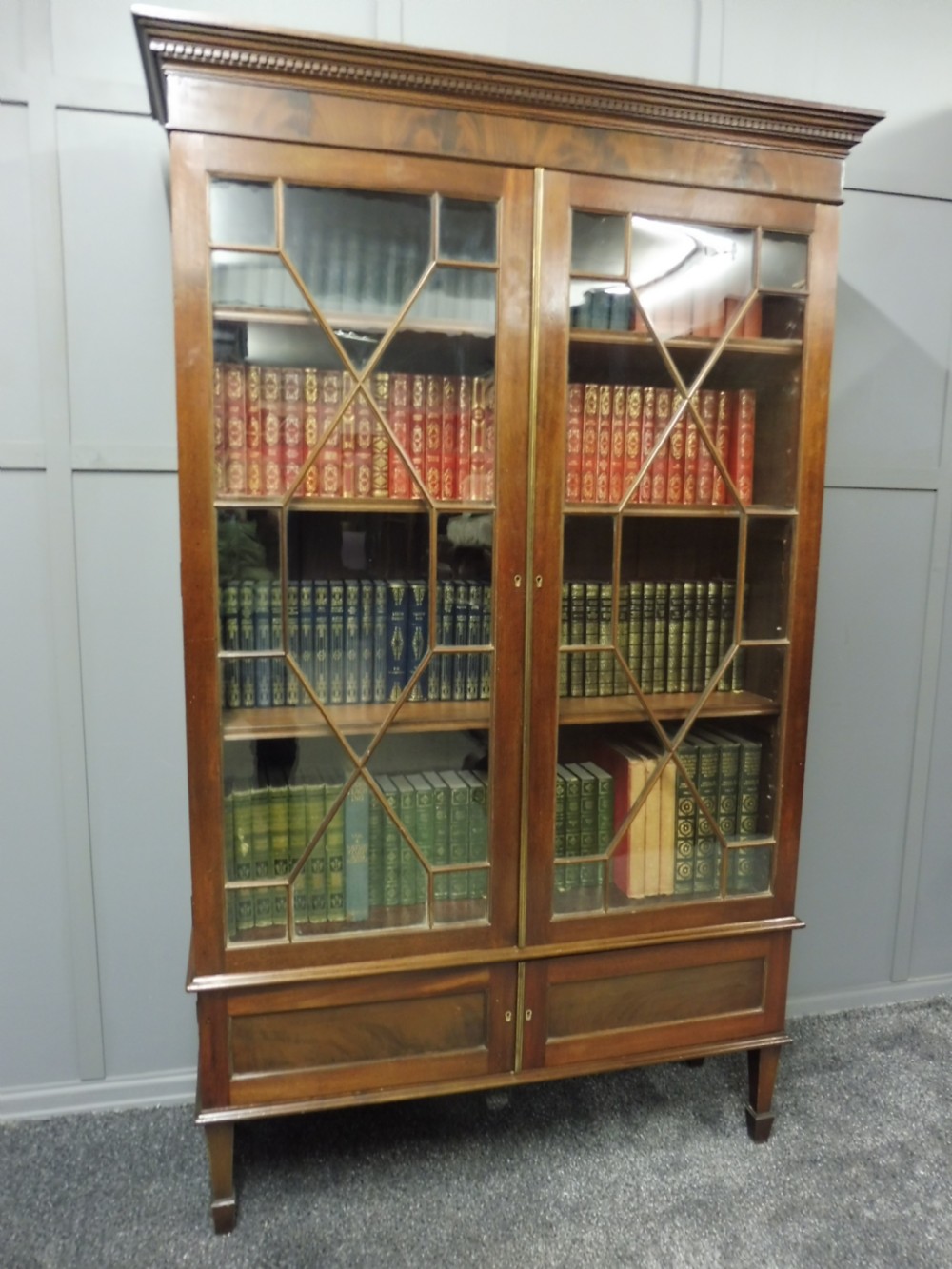EDWARDIAN MAHOGANY BOOKCASE