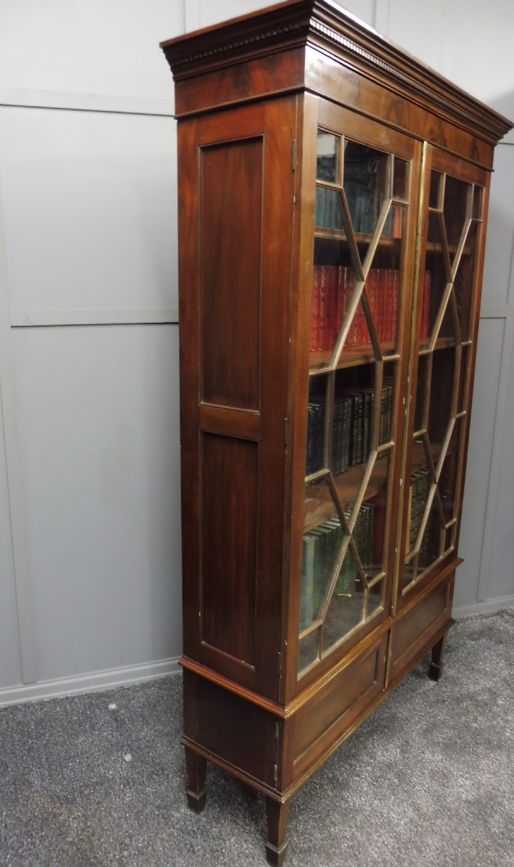 EDWARDIAN MAHOGANY BOOKCASE View IV