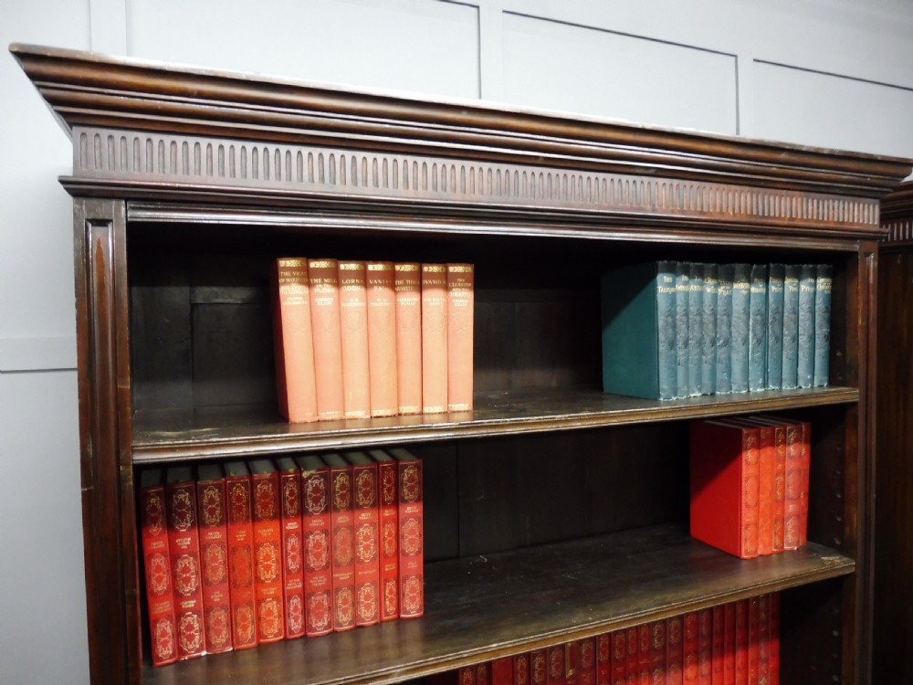 PAIR OF 19th CENTURY MAHOGANY ALCOVE BOOKCASES View IX