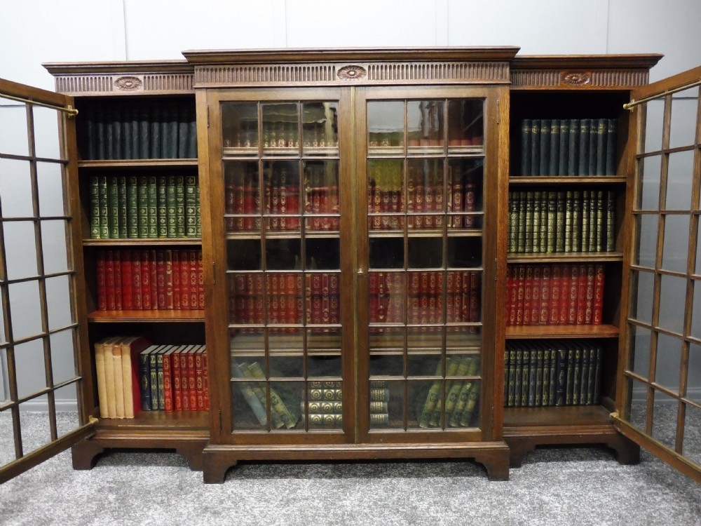 OAK 4 DOOR BOOKCASE CIRCA 1920 View XII