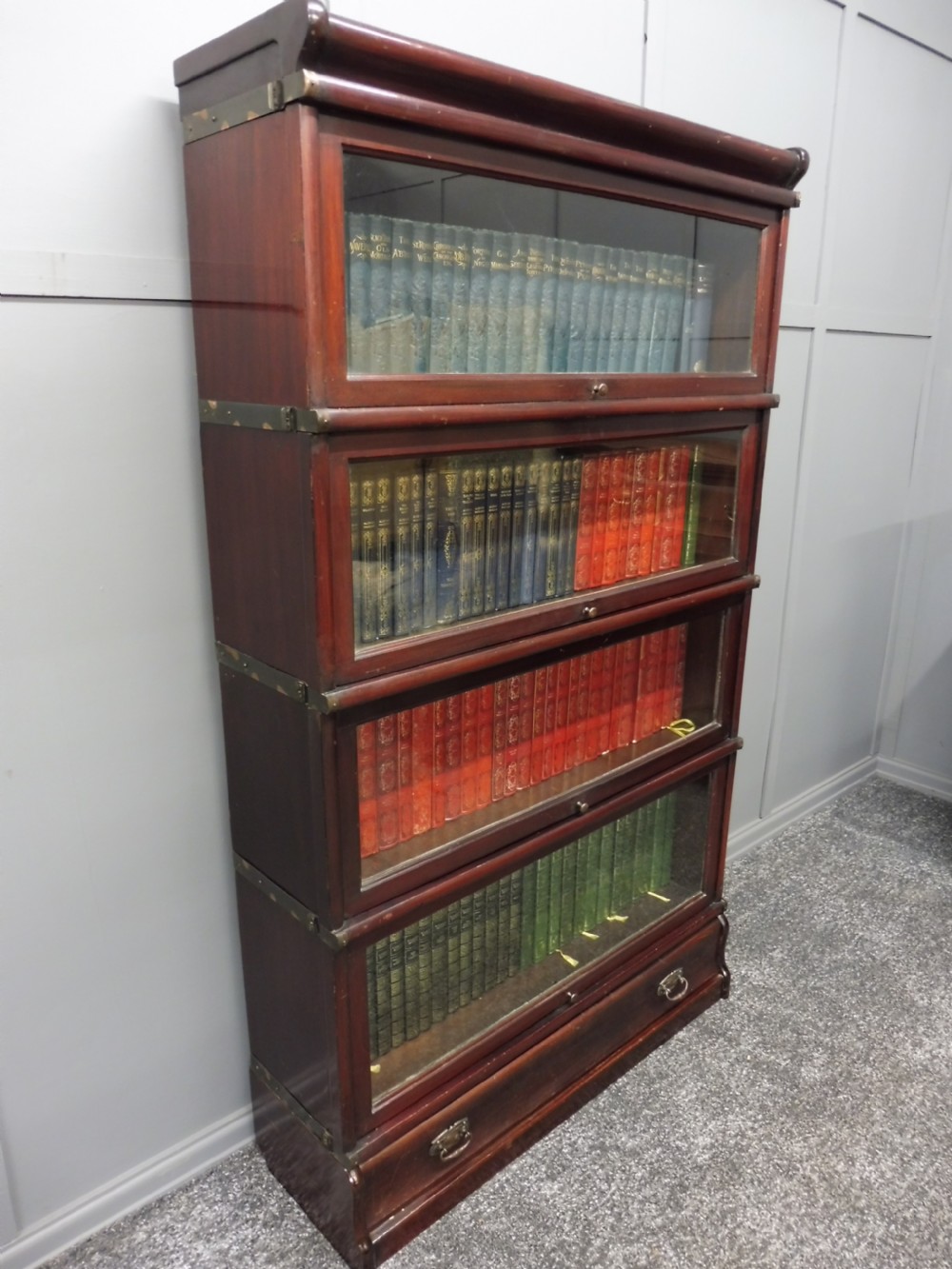MAHOGANY GLOBE WERNICK SECTIONAL LAWYERS BOOKCASE View VII