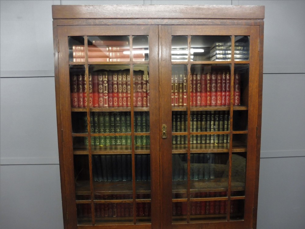 OAK ARTS AND CRAFTS CABINET BOOKCASE View III