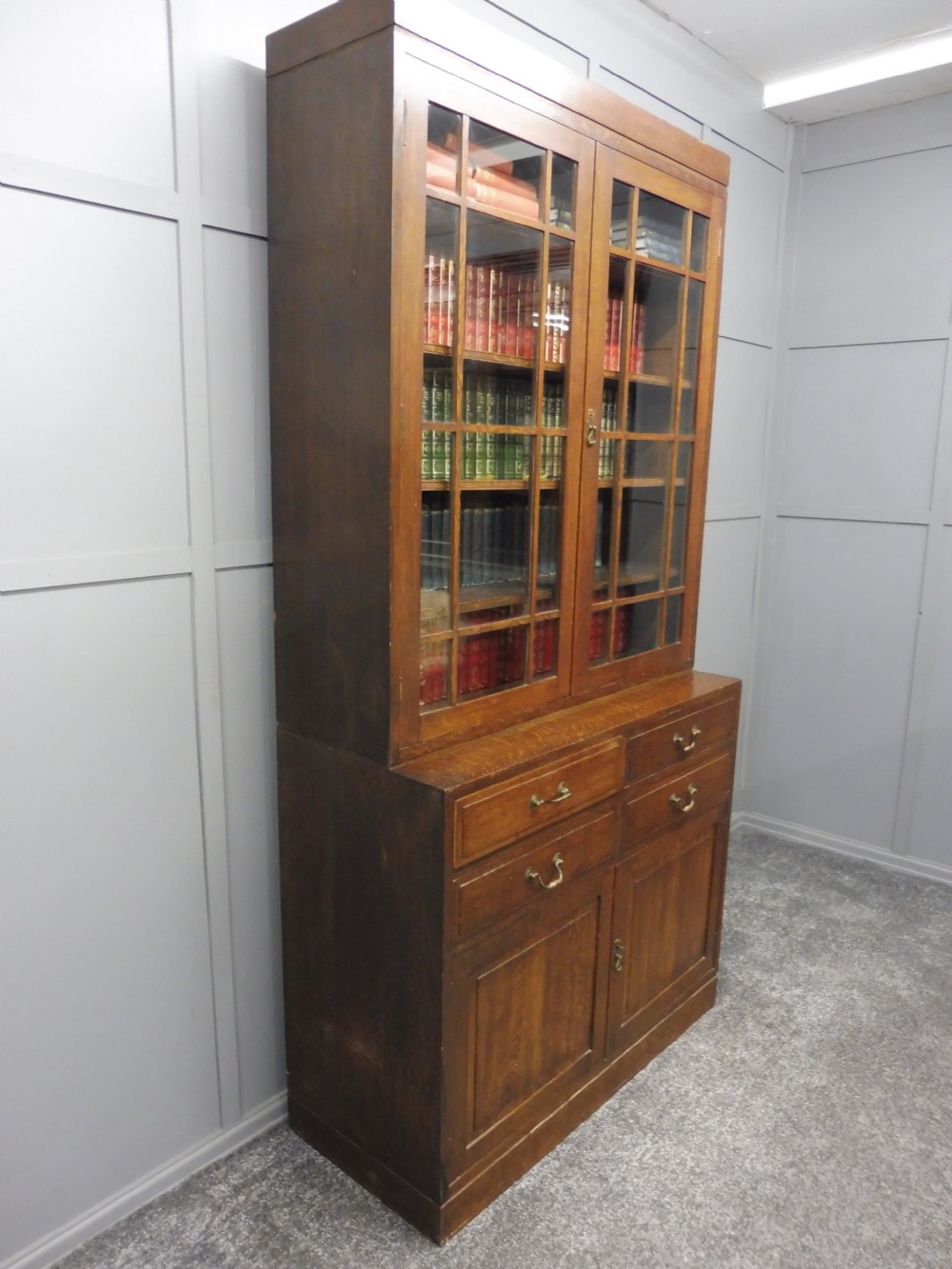 OAK ARTS AND CRAFTS CABINET BOOKCASE View VII