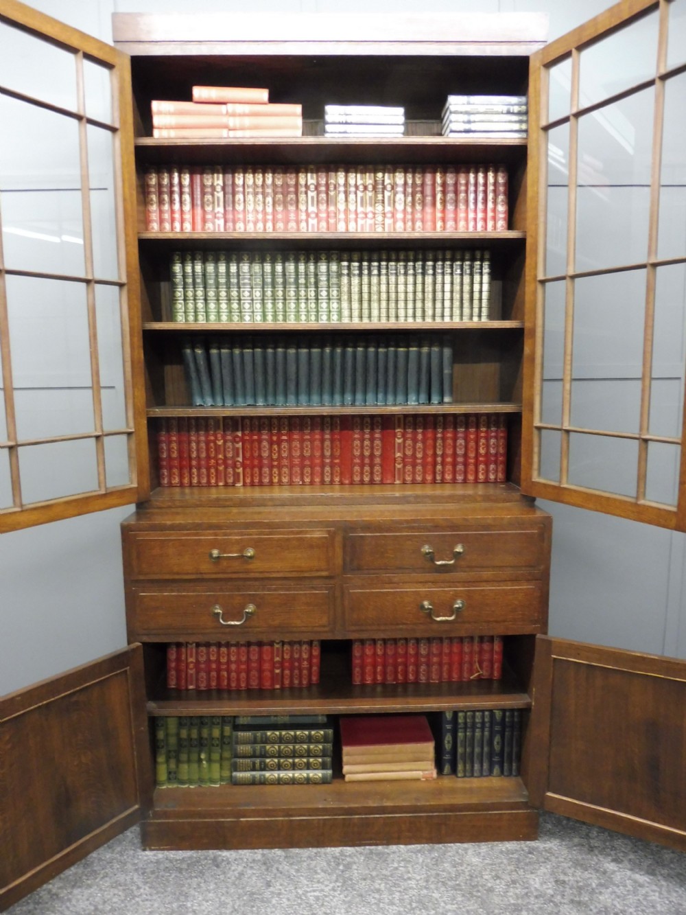 OAK ARTS AND CRAFTS CABINET BOOKCASE View IX