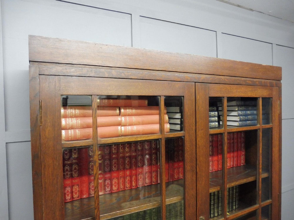 OAK ARTS AND CRAFTS CABINET BOOKCASE View XI