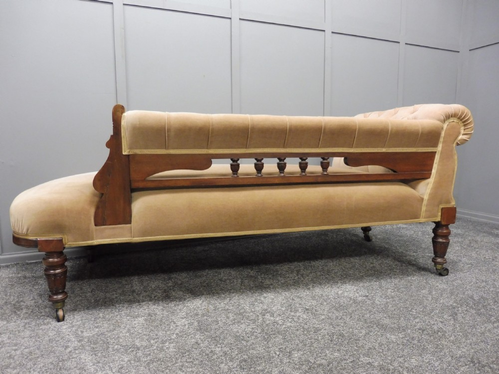 VICTORIAN WALNUT CHAISE LONGUE  View VI